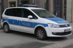 BP16-327 - VW Sharan - FuStW