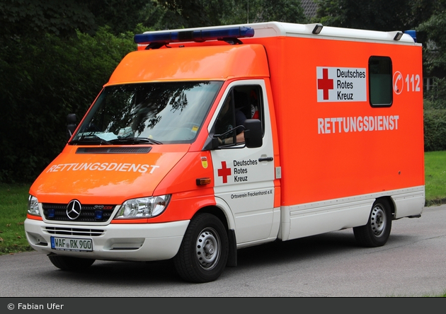 Rotkreuz Warendorf 03 RTW 01