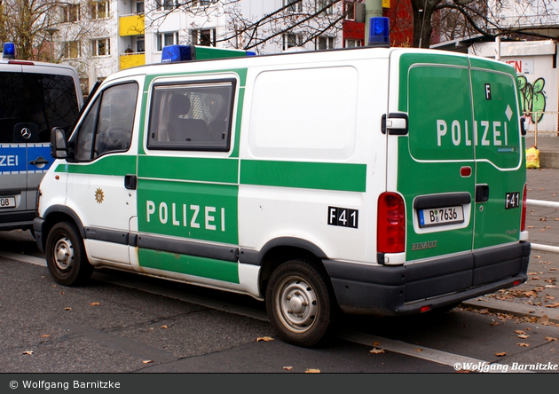 B-7636 - Renault Master - GruKW