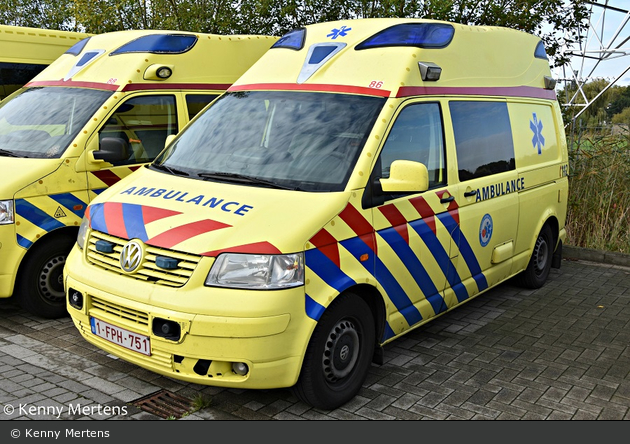 Rumst - Ambulancecentrum Antwerpen - KTW - 86 (a.D.)