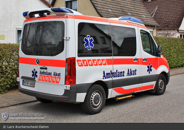 Ambulanz Akut - KTW (HH-UF 6606)