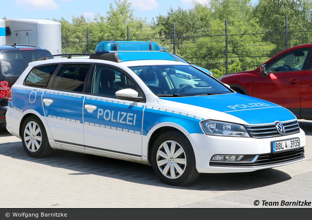 BBL4-3935 - VW Passat Variant - FuStW