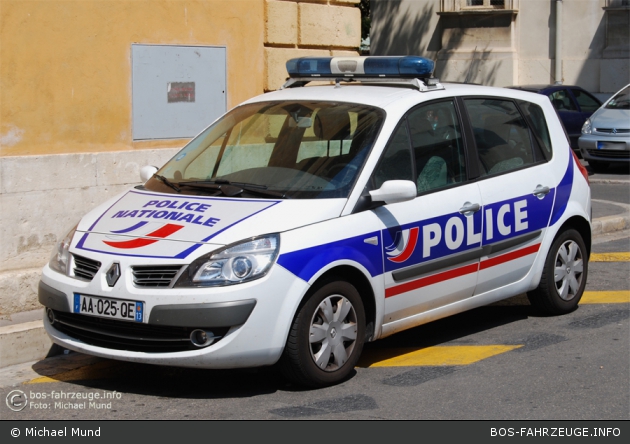 Aix-en-Provence - Police Nationale - VP - FuStW
