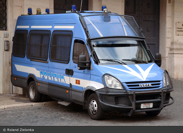 Roma - Polizia di Stato - Reparto Mobile - GruKw