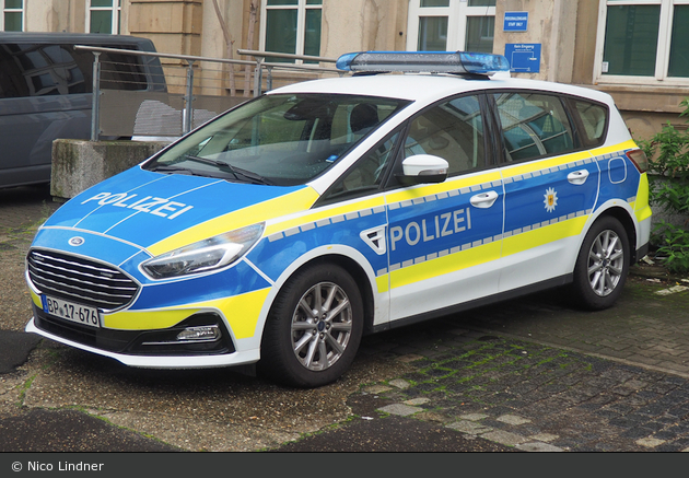 BP17-676 - Ford S-Max - FuStW