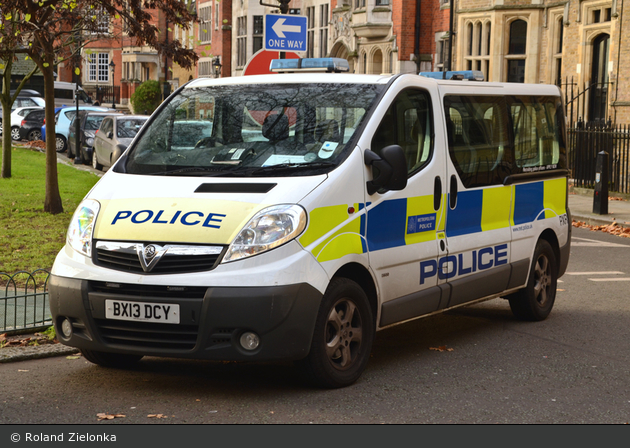 London - Metropolitan Police Service - leMKw - PXR