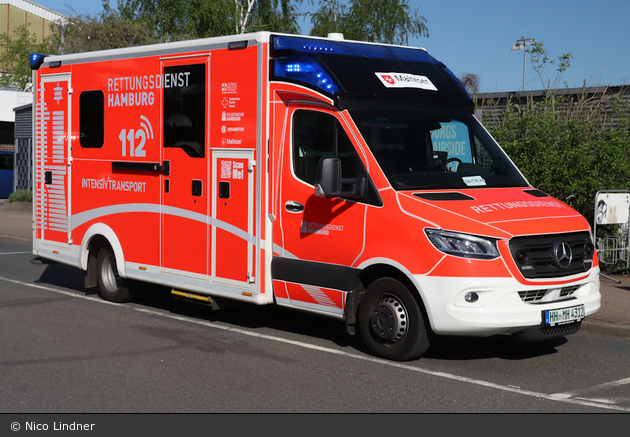 Johannes Hamburg ITW (HH-MH 4312)