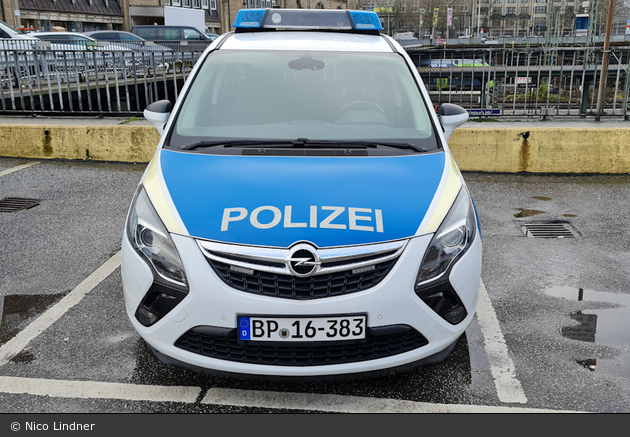 BP16-383 - Opel Zafira - FuStW