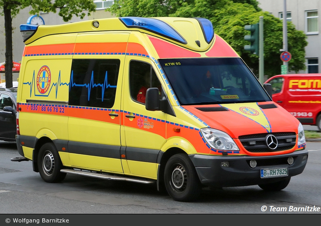 Krankentransport Süd Ambulanz Berlin - KTW 05