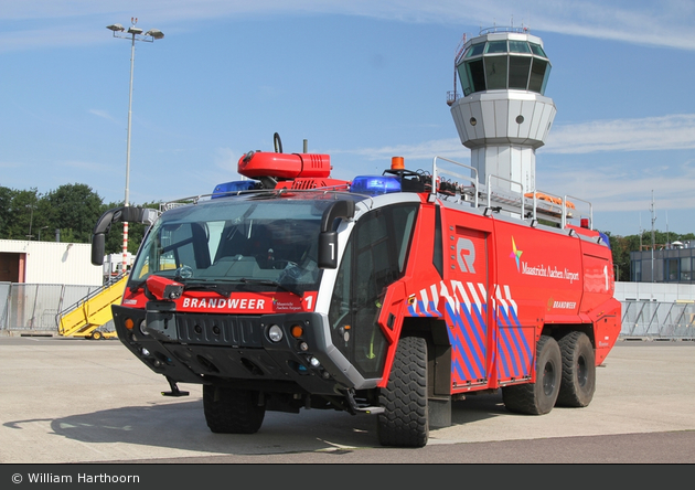 Beek - Luchthavenbrandweer Maastricht Aachen Airport - FLF - 01