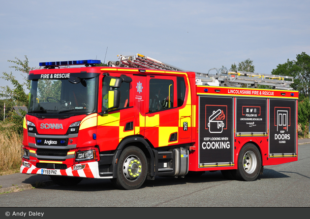 Wragby - Lincolnshire Fire & Rescue - WrL/R