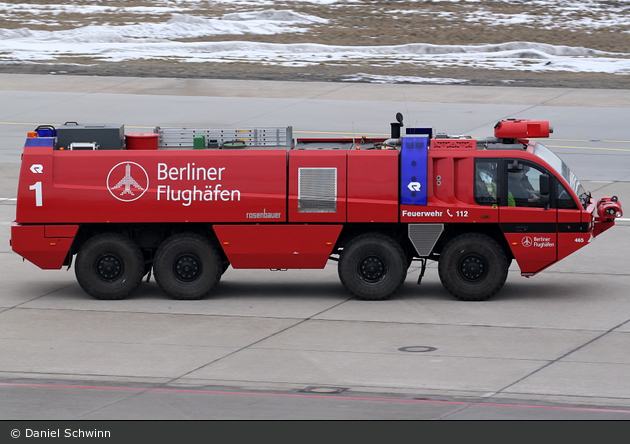Florian Flughafen Berlin-Tegel Crash 01