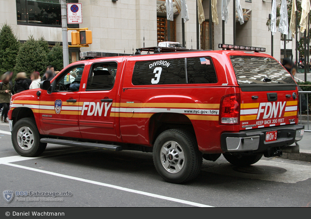 FDNY - Manhattan - Division 03 - ELW