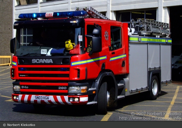 Edinburgh - Lothian & Borders Fire and Rescue Service - TLF - 502 (a.D.)