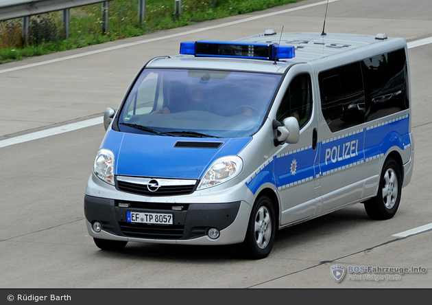 Einsatzfahrzeug: EF-TP 8057 - Opel Vivaro - HGruKw - BOS-Fahrzeuge -  Einsatzfahrzeuge und Wachen weltweit