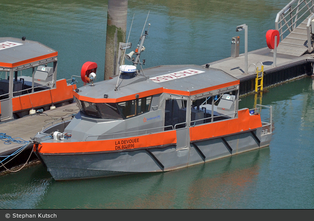 Loon-Plage - Dunkerque LNG - Zubringerboot "LA DEVOUEE"