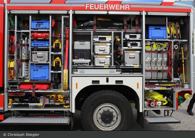 Bergen - Feuerwehr - FlKfz HLF BwFPS hü