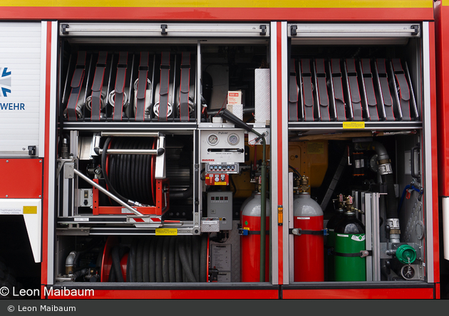 Holzdorf - Feuerwehr - FlKfz Mittel, Flugplatz