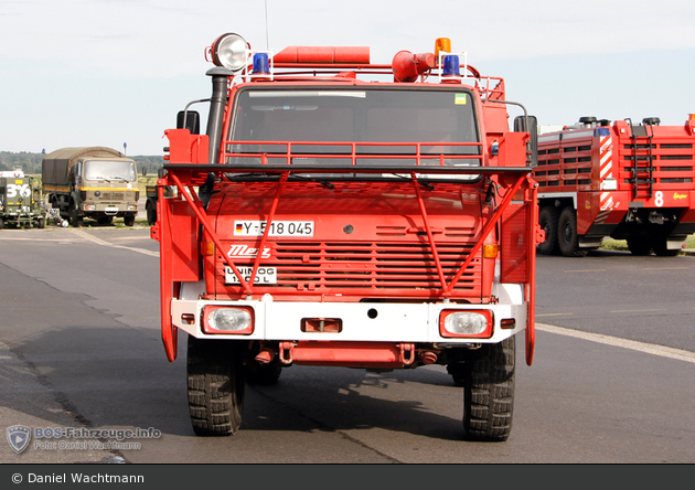 Köln-Wahn - Feuerwehr - FlKFZ 1000