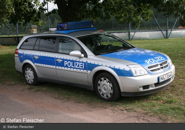 MOL-3144 - Opel Vectra Caravan - DHuFüKW