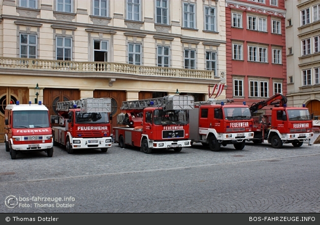 AT - Wien - Feuerwehr - Gruppenfoto 04
