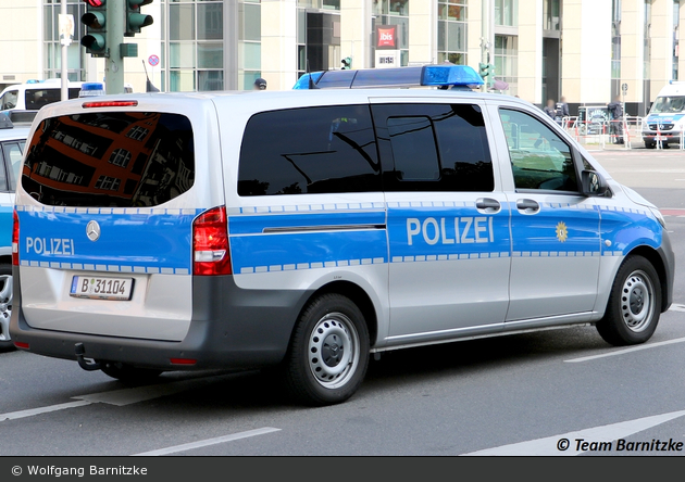 B-31104 - Mercedes Benz Vito - Kleinbus mit Funk