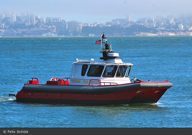 US - CA - Tiburon FD - Fireboat
