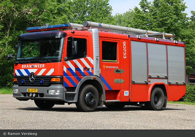 Kerkrade - Brandweer - HLF - 90-733 (alt) (a.D.)