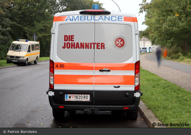 Wien - JUH - KTW (Akkon 80)
