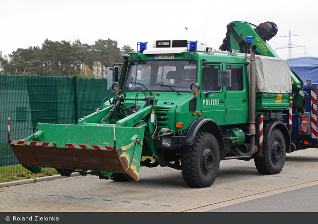 BS-ZD 2921 - MB Unimog U5000 - ZumiLa