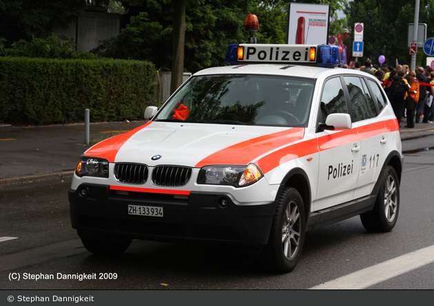 Zürich - StaPo - Verkehrspolizei - Patrouillenwagen - 61