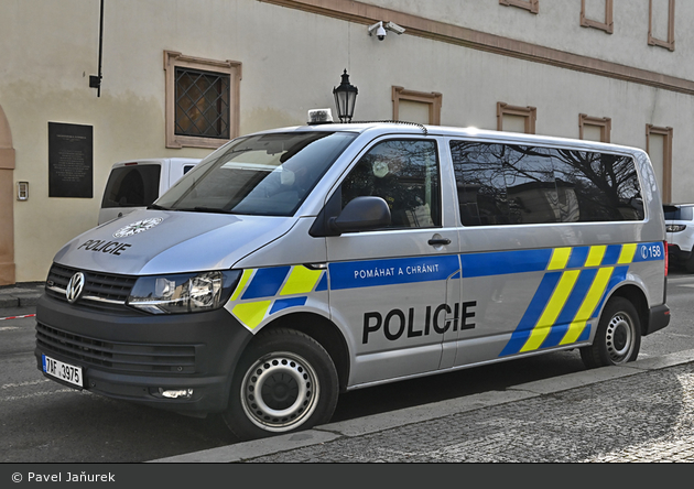 Praha - Policie - 7AF 3975 - FüKw