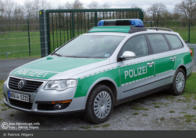 NRW4-5315 - VW Passat Variant - FuStW