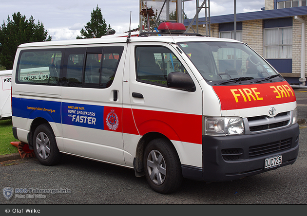 Silverdale - New Zealand Fire Service - Personal Carrier - Silverdale 9029