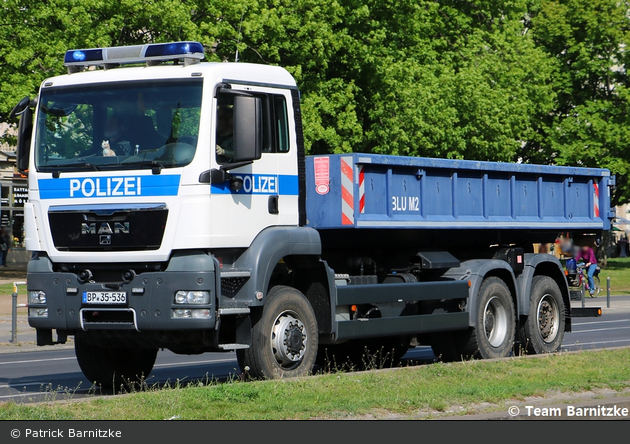 BP35-536 - MAN TGS 28.440 - WLF