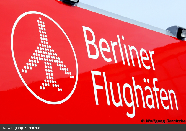 Florian Flughafen Berlin-Tegel Crash 02