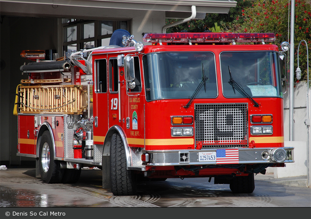 La Cañada Flintridge - Los Angeles County Fire Department - Engine 019