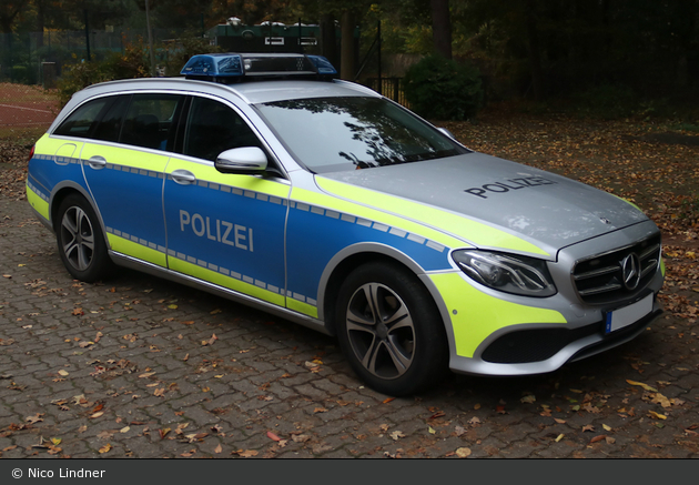 Polizei - MB E-Klasse T-Modell - FuStW