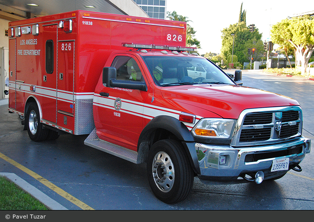 Los Angeles - Los Angeles Fire Department - Rescue Ambulance 826