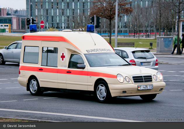 Berlin - Sanitätsdienst - BAT - Y-432 113