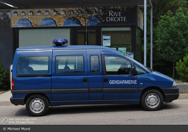 Remoulins - Gendarmerie Nationale - VP - FuStW