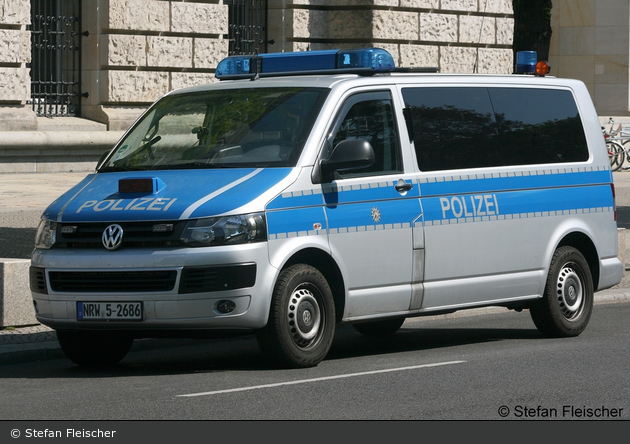 NRW5-2686 - VW T5 - HGruKW