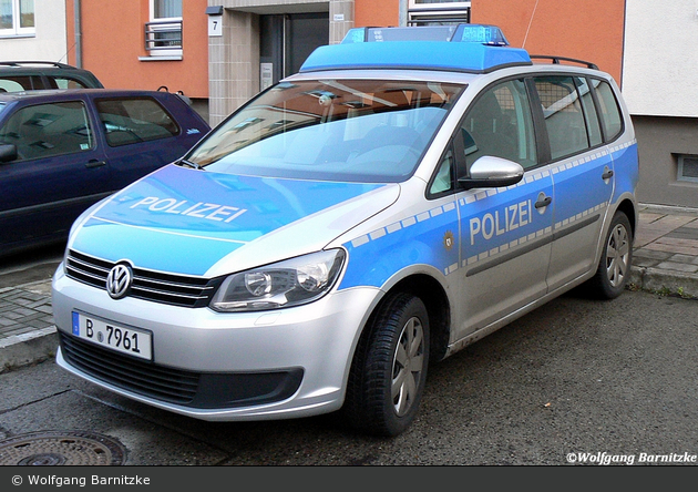 B-7961 - VW Touran - FuStW