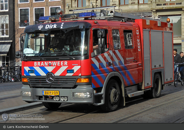 Amsterdam - Brandweer - HLF - 13-3332 (a.D.)