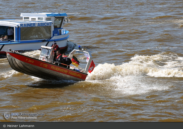 Florian Hamburg Moorwerder Kleinboot