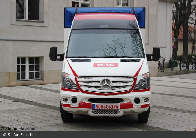 Einsatzfahrzeug: Mercedes-Benz Sprinter 516 CDI - WAS - RTW - BOS ...