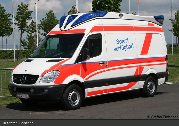 Einsatzfahrzeug Mercedes Benz Sprinter 316 Cdi Ambulanzmobile Schönebeck Rtw Bos