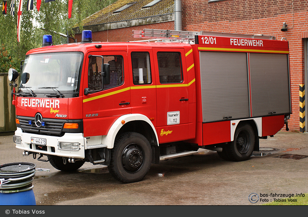 Kiel-Holtenau - Feuerwehr - HLF 16/12 (Florian Kiel 80/48-01))