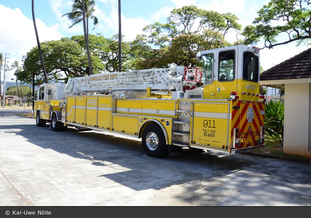 Honolulu - Honolulu Fire Department - Ladder 007