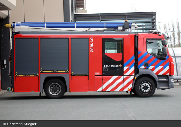 Groningen - Brandweer - HLF - 01-1832